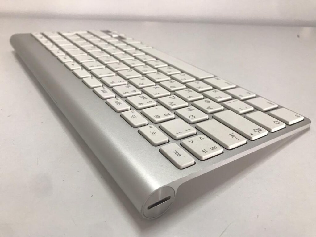 Klavye, Apple Magic Beyaz Klavye A1314