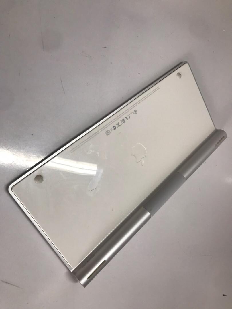 Klavye, Apple Magic Beyaz Klavye A1314