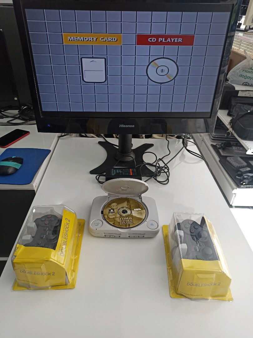 PlayStation 1 (PsOne) - SCPH102 Model - Orijinal Sürüm - Tomb Raider Hediye  